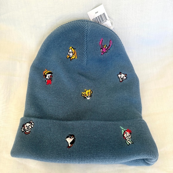 Disney Classics Characters Adult Knit Beanie Hat Simba Dumbo Blue - NEW - Picture 1 of 2